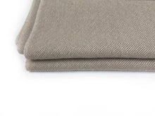 Load image into Gallery viewer, Fine Shawl - Beige/White Twill